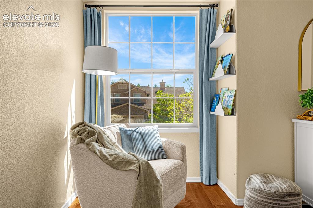 Image 28 of 41: Sweet reading nook in Bedroom #3 upstairs