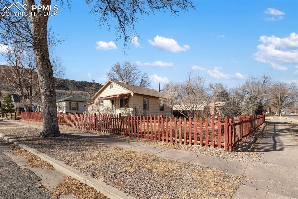 Image 37 of 37: Side of Structure