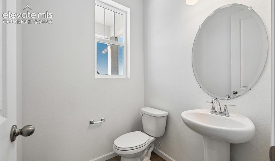 Image 4 of 26: Bathroom