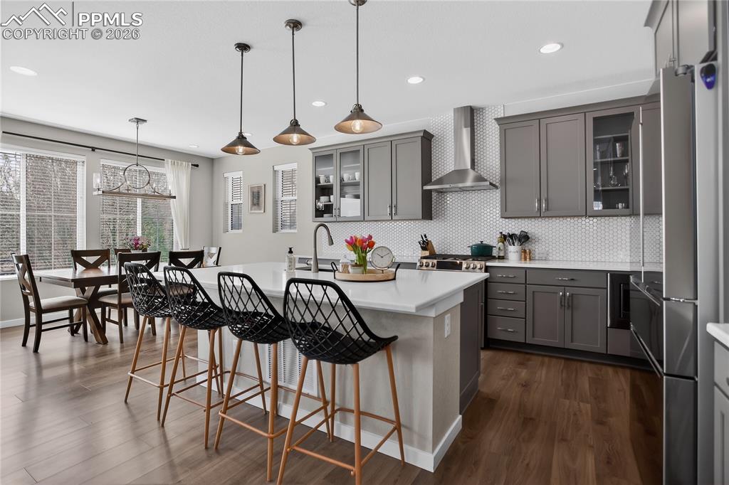 Image 16 of 47: Kitchen