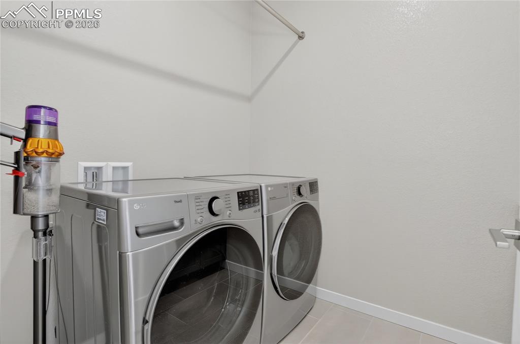 Image 38 of 47: Laundry