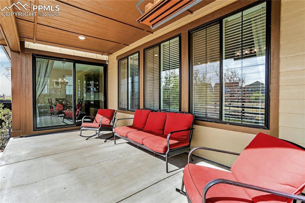 Image 43 of 47: Patio