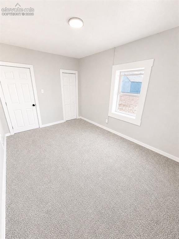 Image 16 of 22: Bedroom