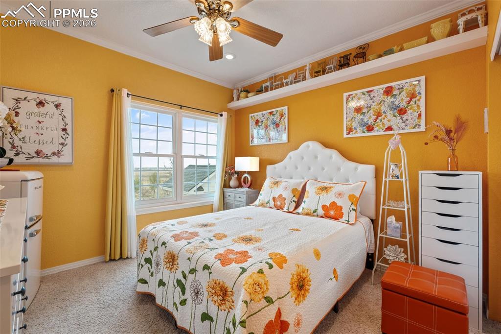 Image 24 of 50: Bedroom