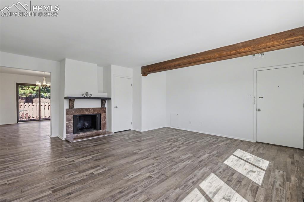 Image 11 of 33: Living Room