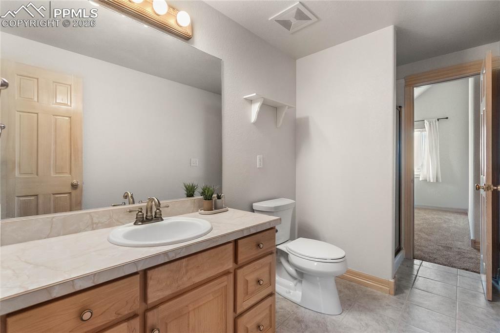 Image 46 of 50: Bathroom