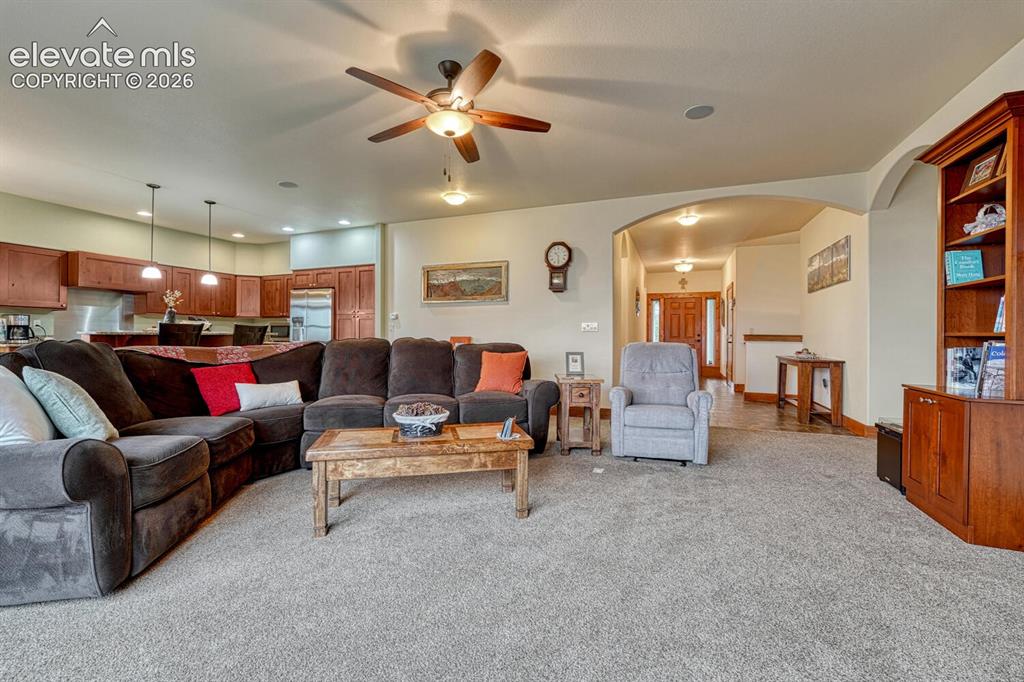 Image 18 of 50: Living Room