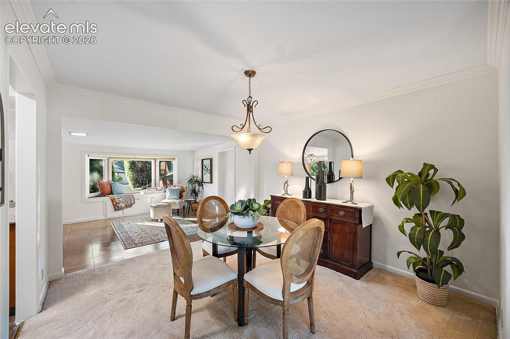 Image 9 of 46: Dining Area
