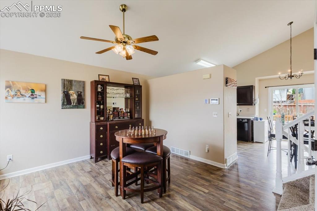Image 5 of 49: Dining Area
