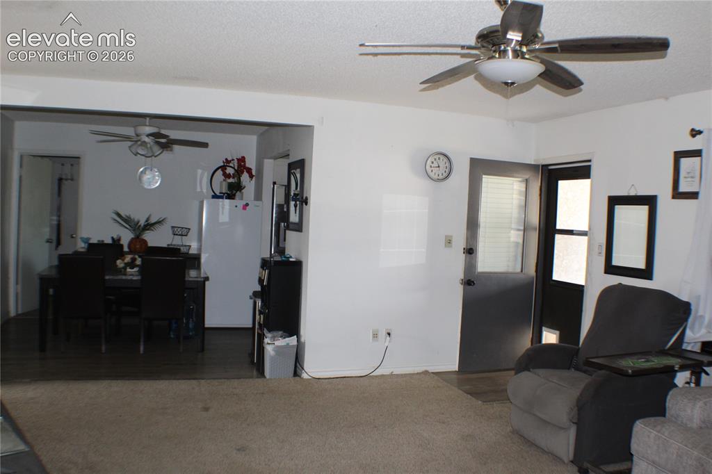 Image 3 of 16: Living Room