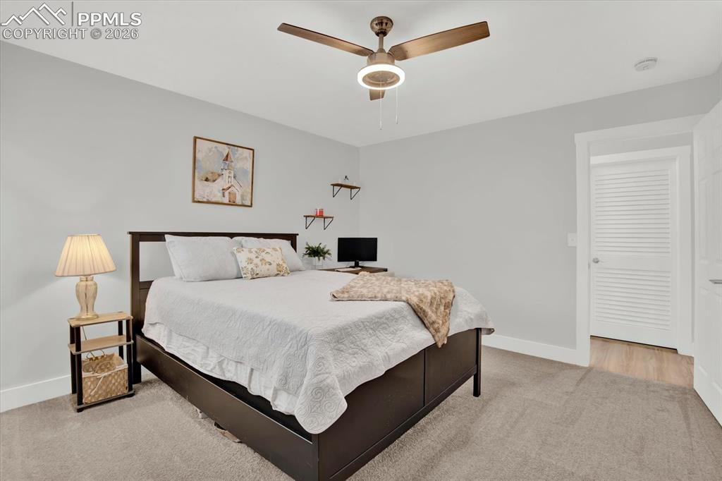 Image 19 of 37: Bedroom