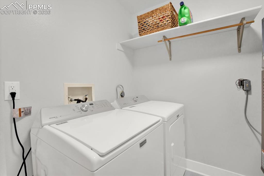 Image 22 of 37: Laundry