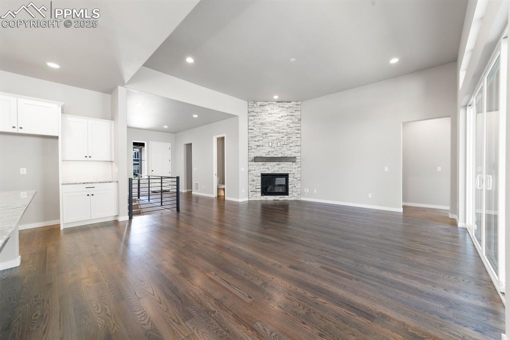 Image 10 of 31: Same floor plan, different house for demonstration