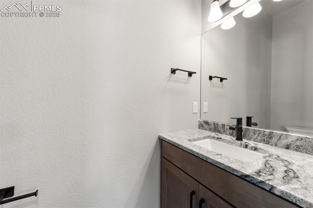 Image 12 of 31: Same floor plan, different house for demonstration