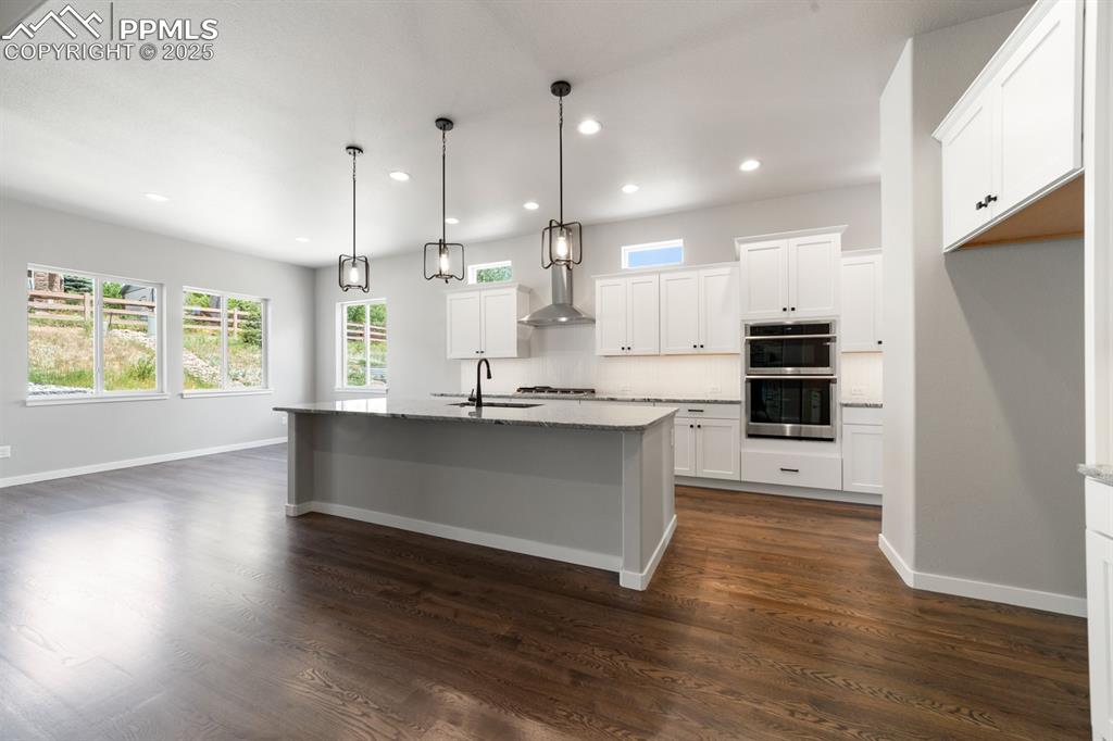 Image 14 of 31: Same floor plan, different house for demonstration