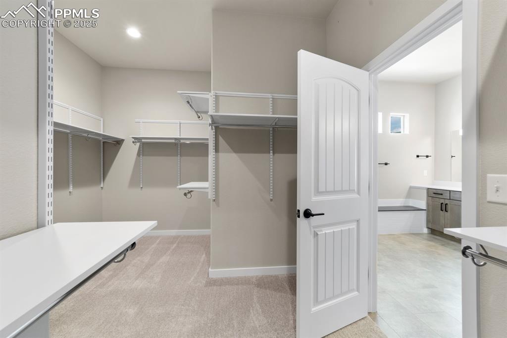 Image 23 of 31: Same floor plan, different house for demonstration