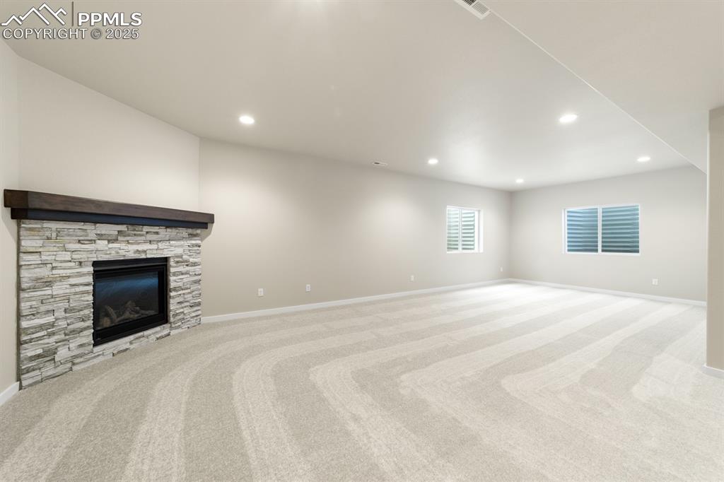 Image 29 of 31: Same floor plan, different house for demonstration