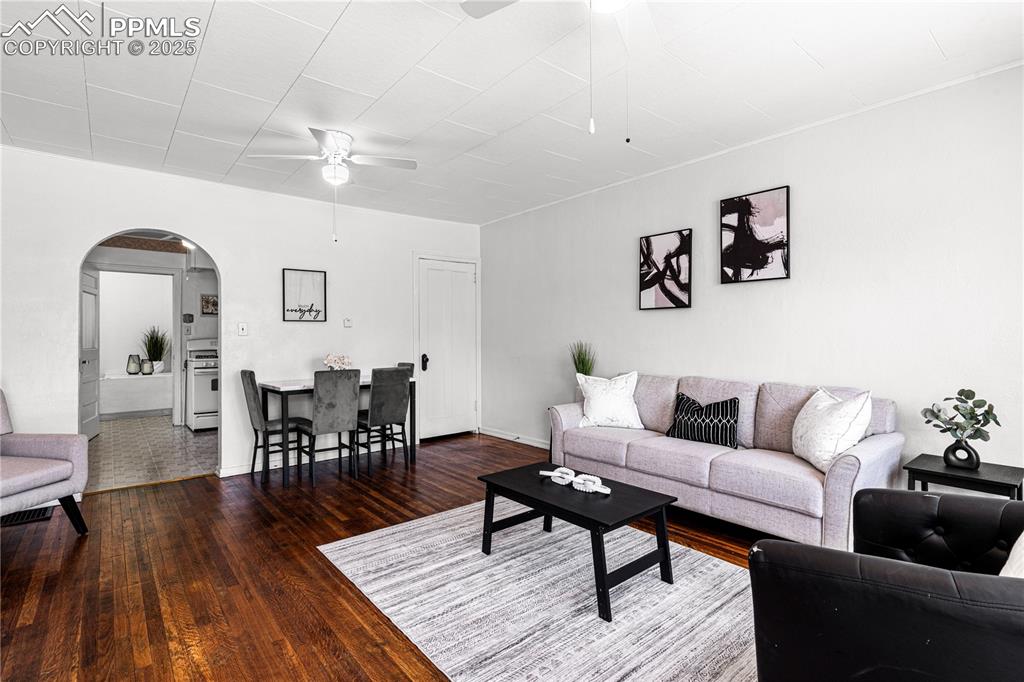 Image 6 of 29: Living Room