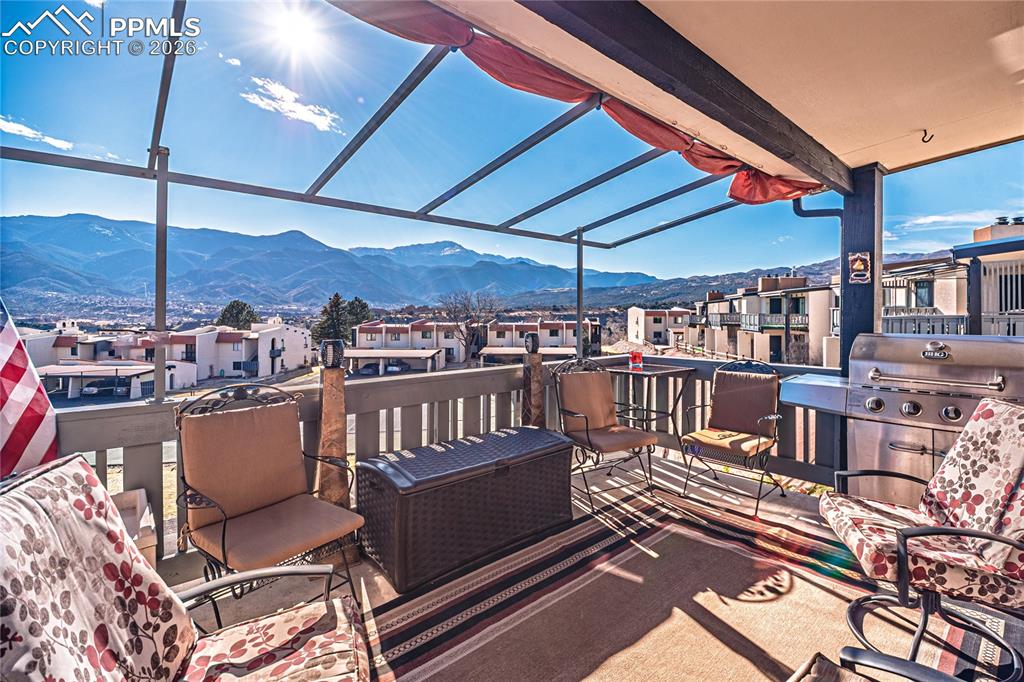 Image 12 of 35: Balcony