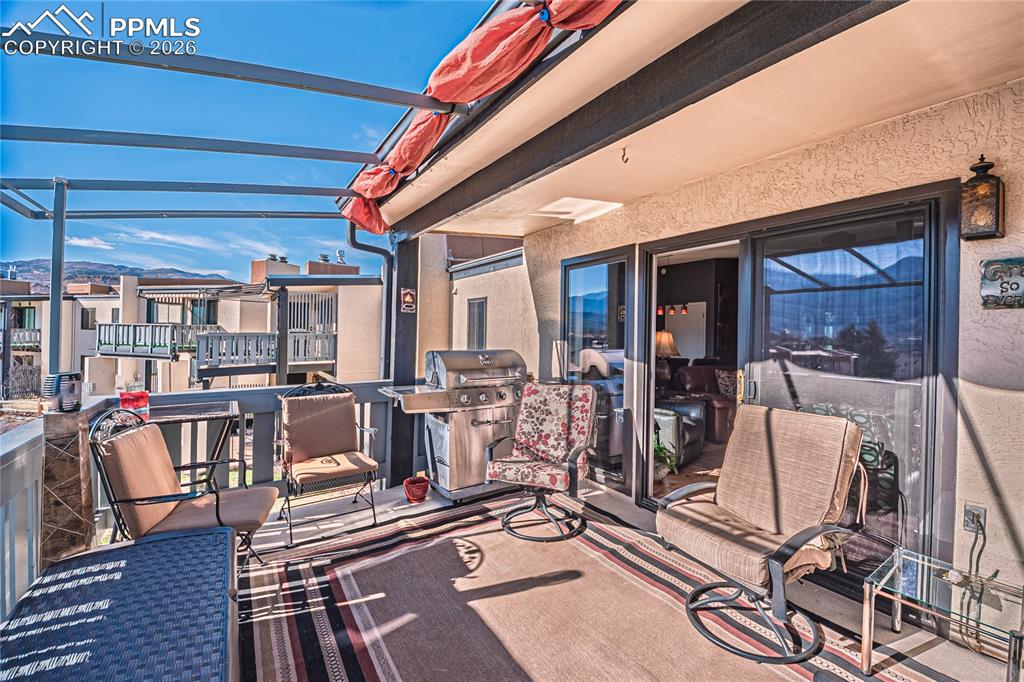 Image 13 of 35: Patio