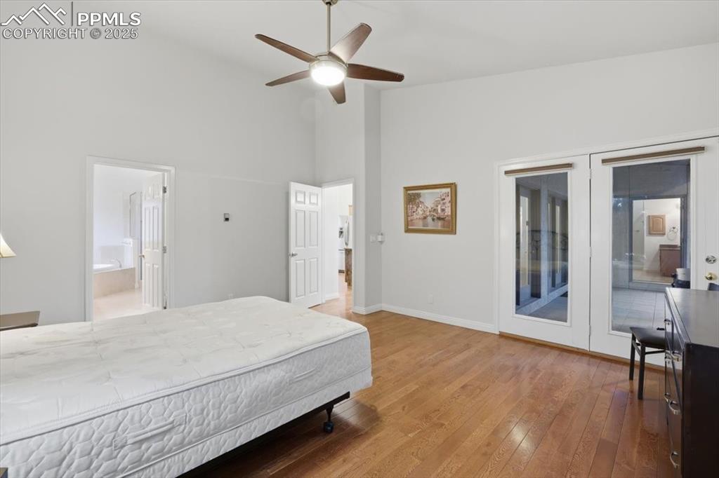 Image 9 of 26: Bedroom