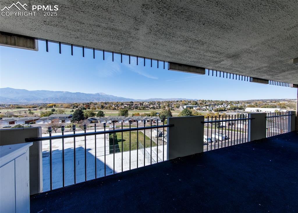 Image 29 of 31: Balcony