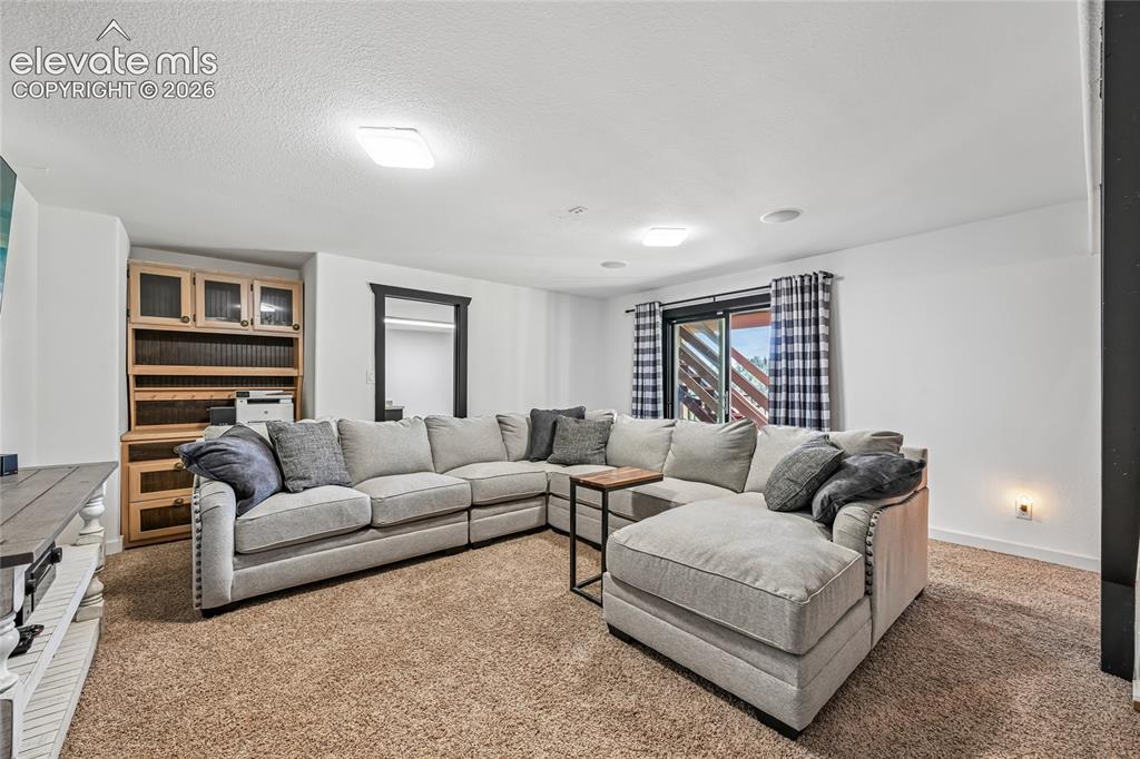 Image 20 of 34: Family Room