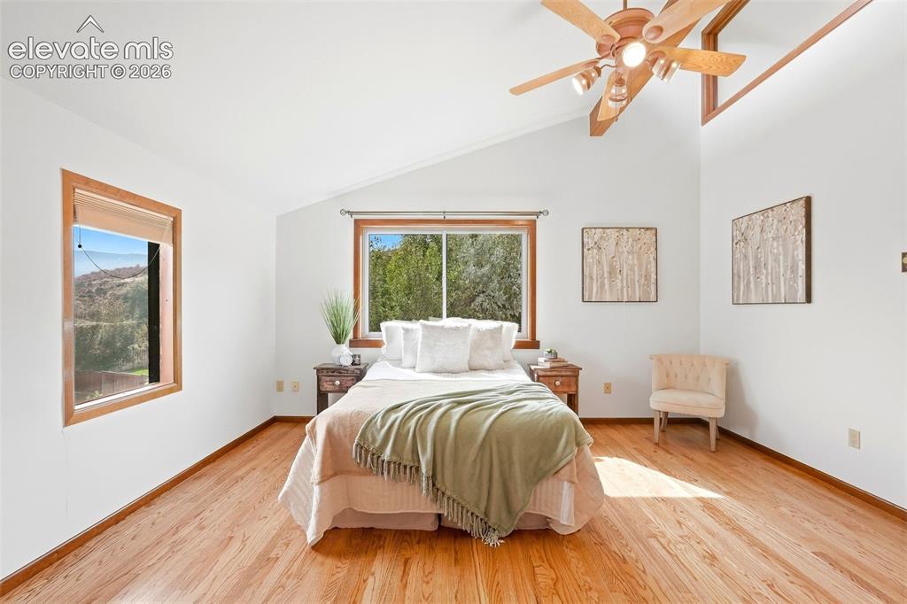 Image 25 of 46: Master Bedroom