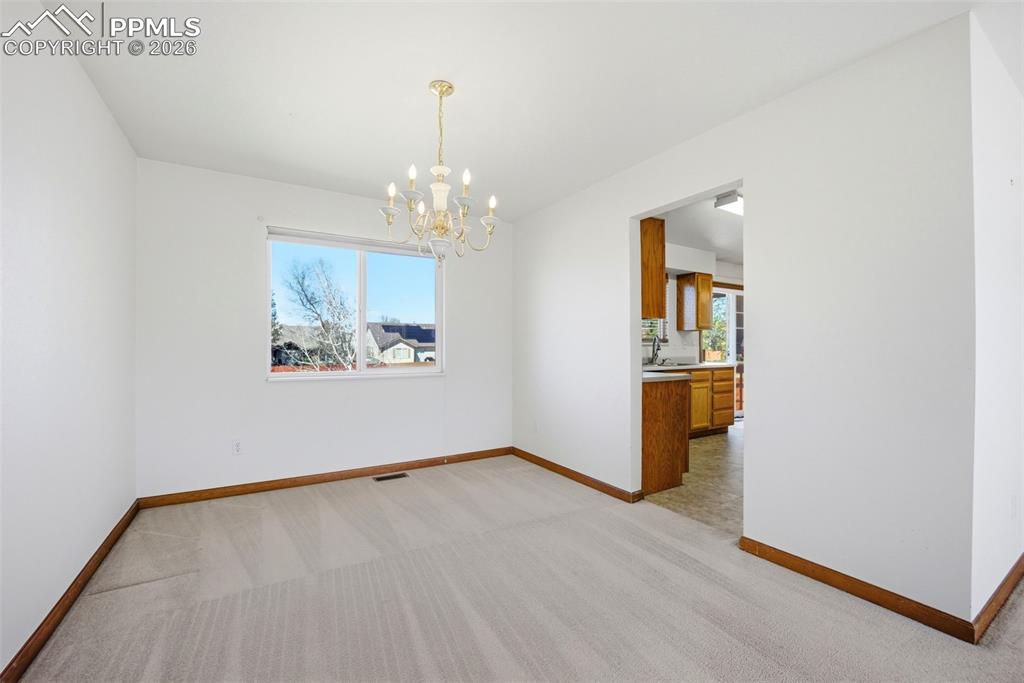 Image 12 of 50: Dining Room