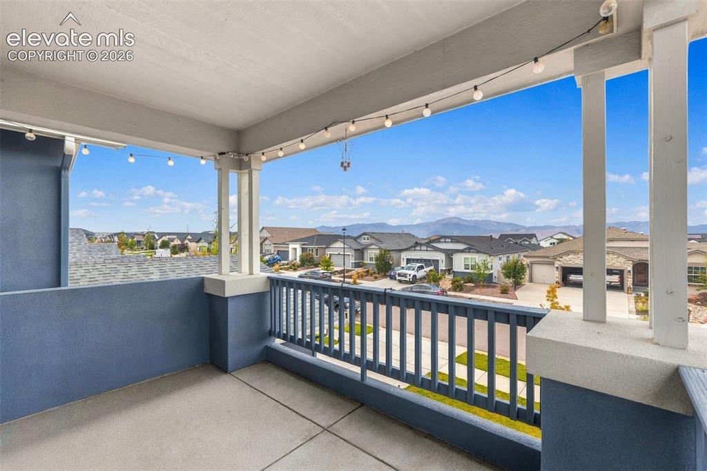 Image 29 of 50: Balcony
