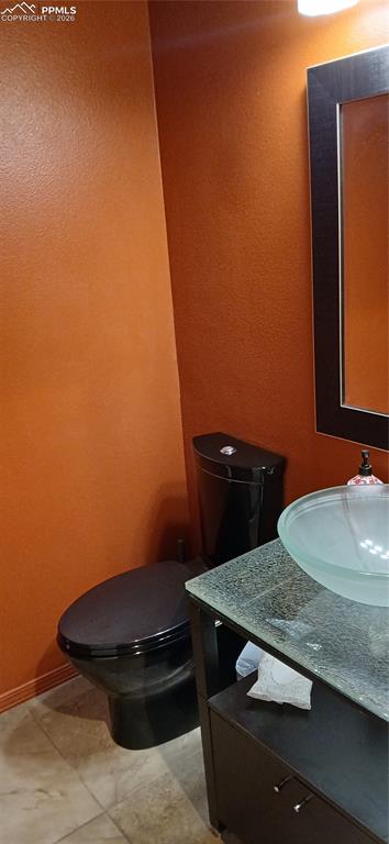 Image 11 of 23: Bathroom