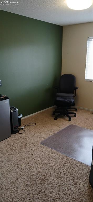 Image 19 of 23: Office