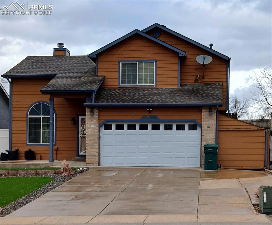 Image 3 of 23: Front of Structure