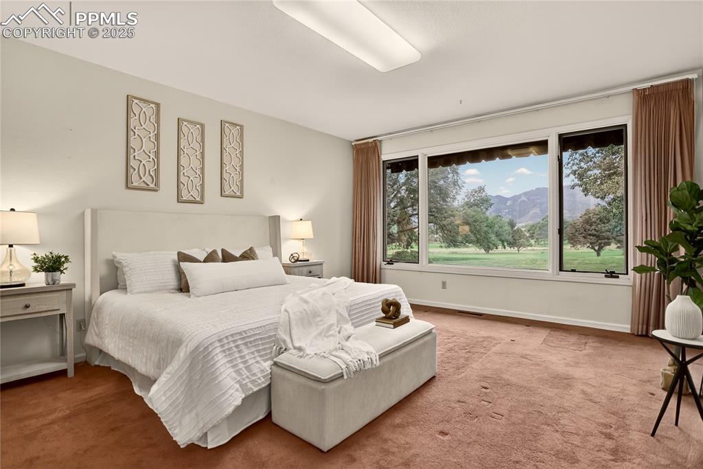 Image 18 of 41: Master Bedroom