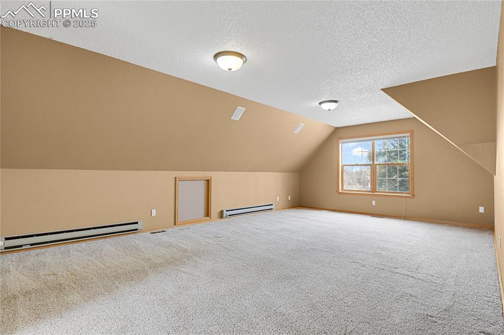 Image 30 of 47: Bonus Room