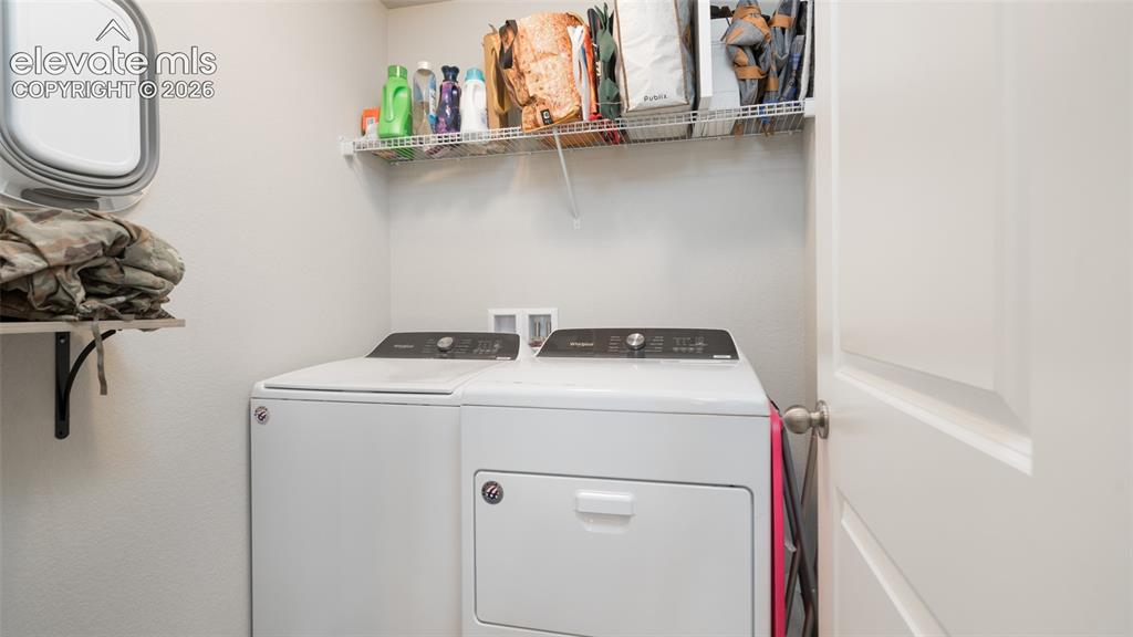 Image 15 of 15: Laundry