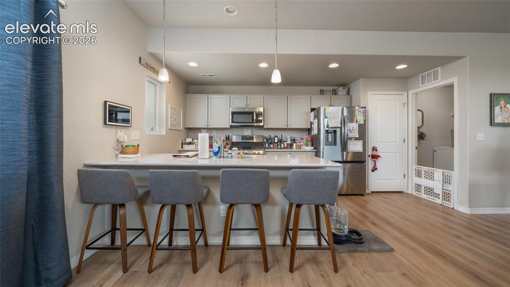 Image 5 of 15: Kitchen