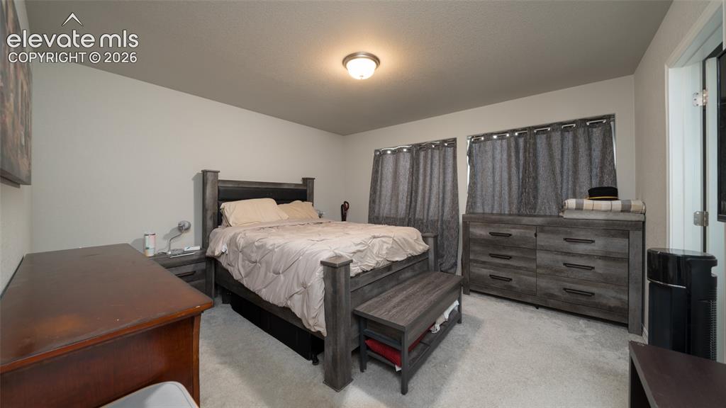 Image 9 of 15: Bedroom