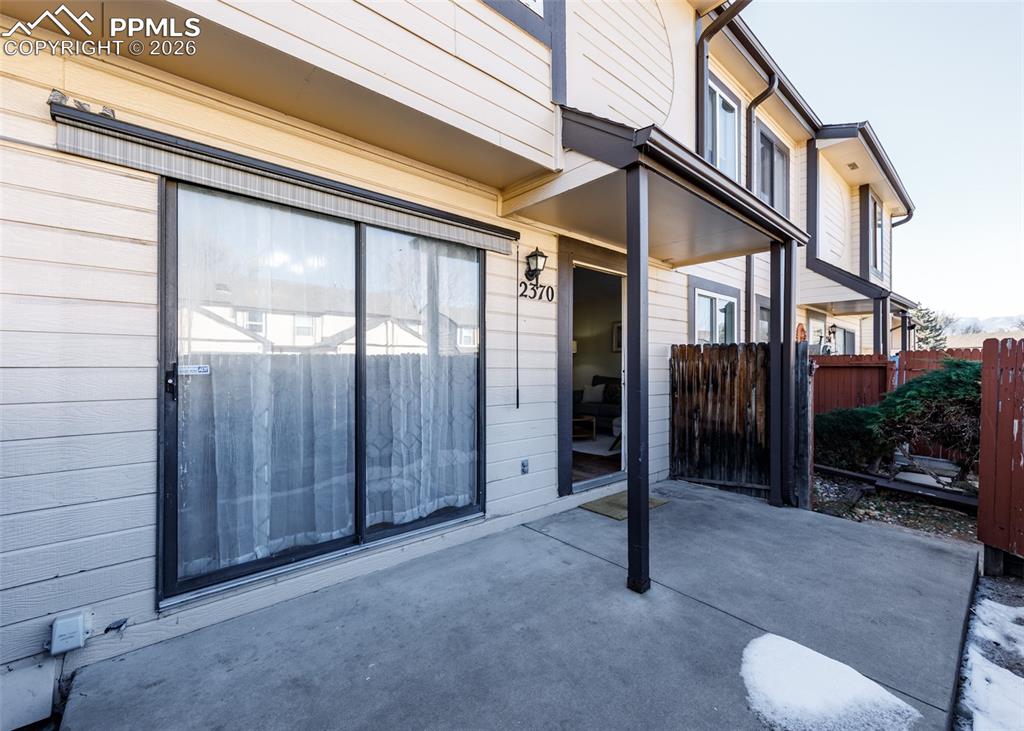 Image 3 of 33: Patio