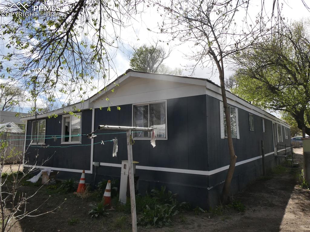 Image 36 of 43: Side of Structure