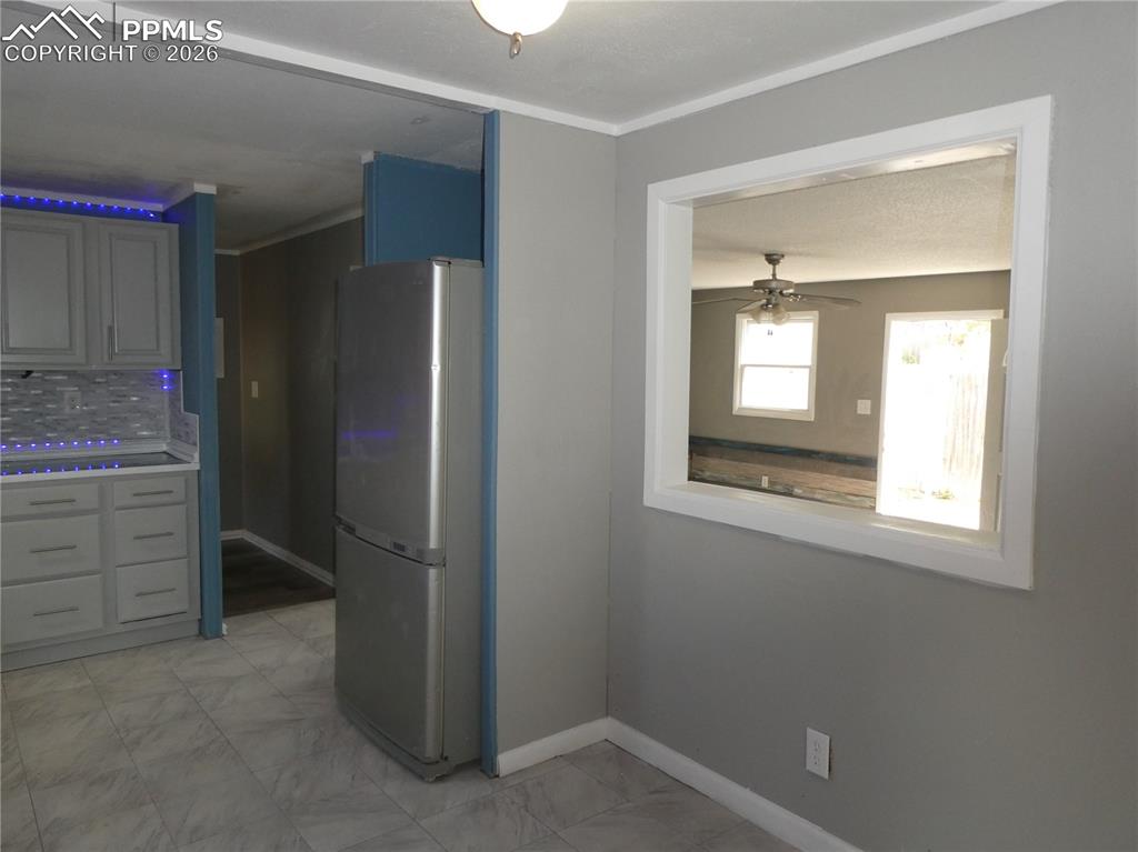 Image 6 of 43: Kitchen