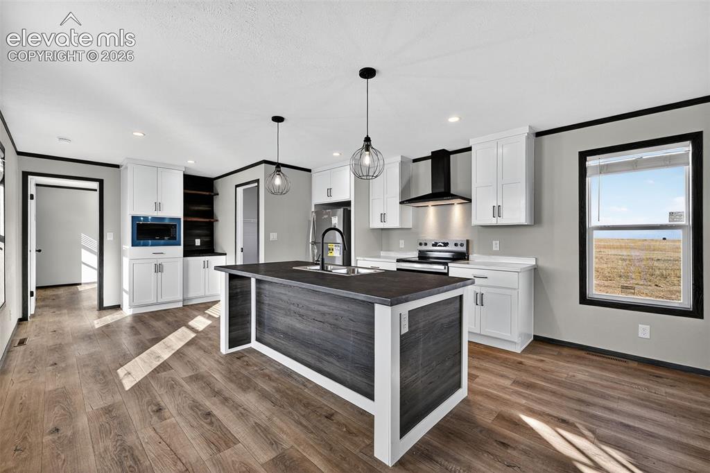 Image 14 of 27: Photos Of Model Home. Actual Home May Have A Reverse Floorplan.