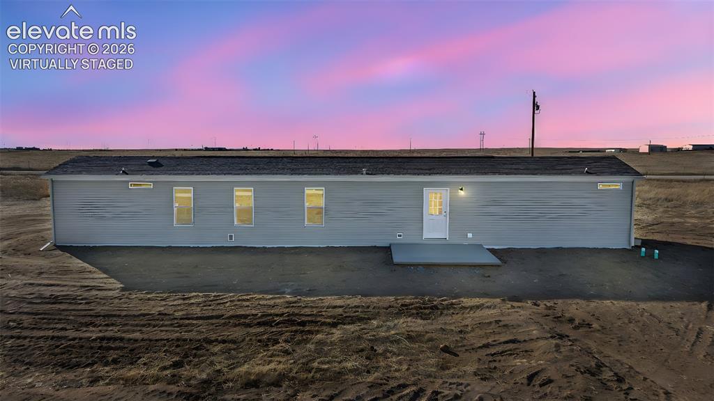 Image 4 of 27: Digital Sunset - Photos Of Model Home. Actual Home May Have A Reverse Floor