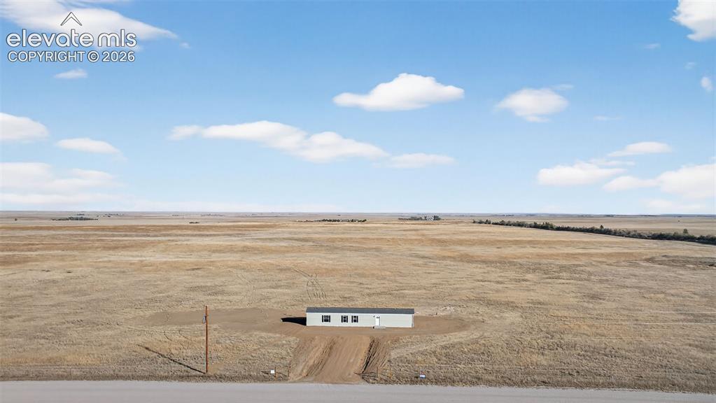 Image 9 of 27: 40 acre lot - Photos Of Model Home. Actual Home May Have A Reverse Floorpla
