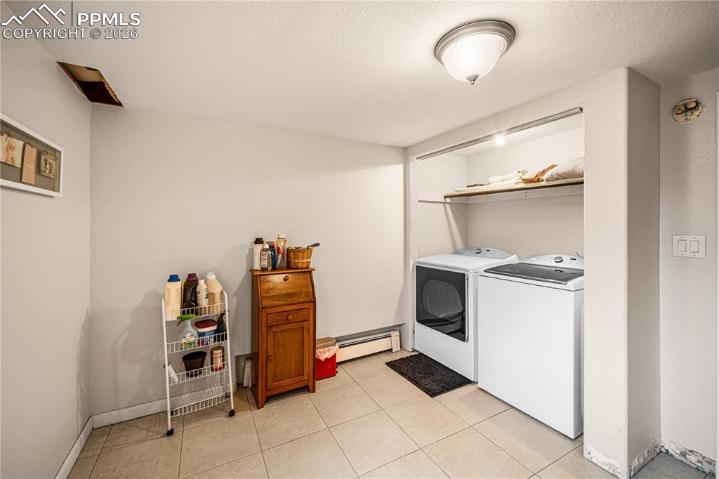 Image 30 of 45: Laundry