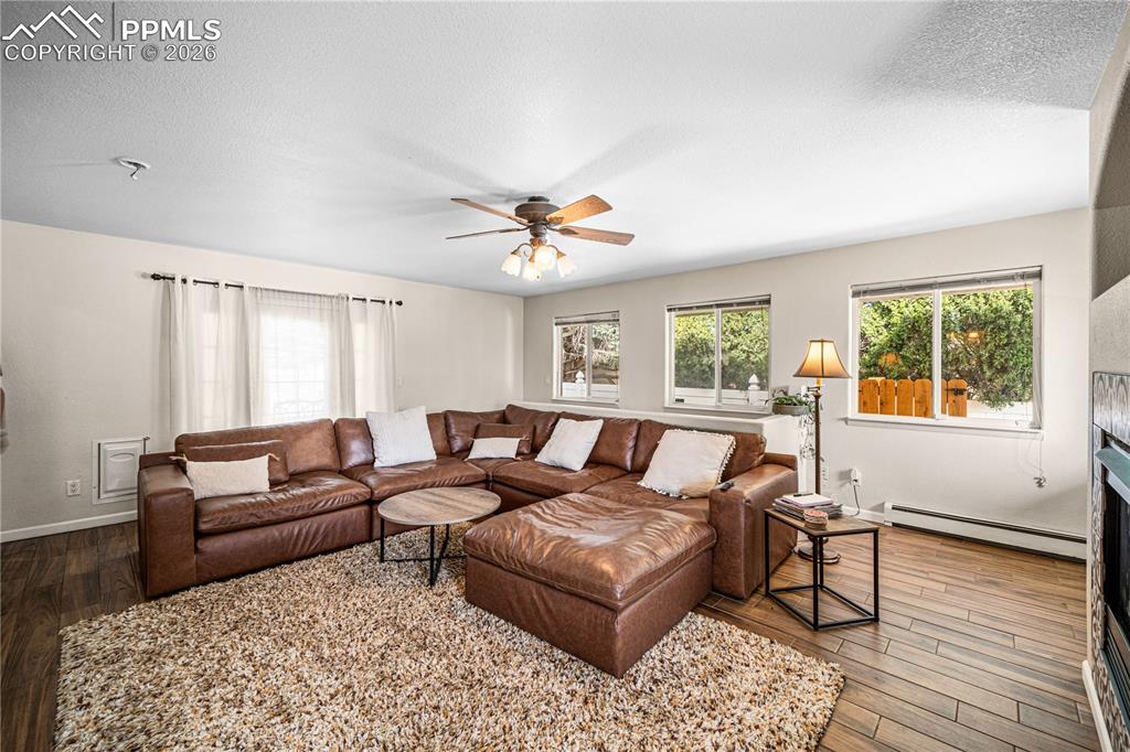 Image 4 of 45: Living Room