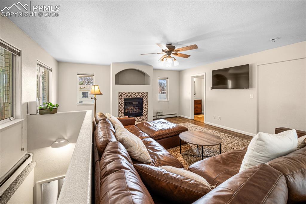 Image 5 of 45: Living Room