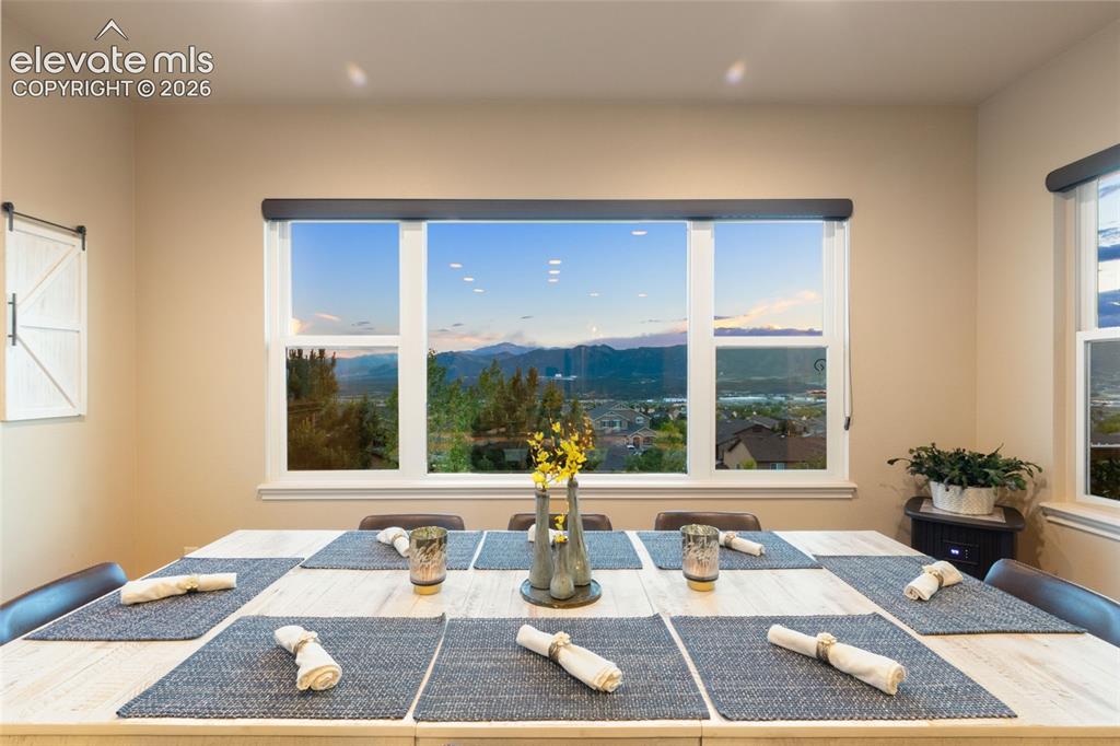 Image 8 of 45: Dining Area