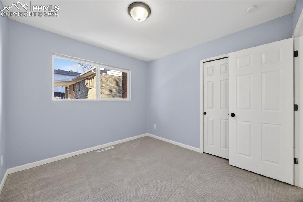 Image 18 of 50: Upstairs