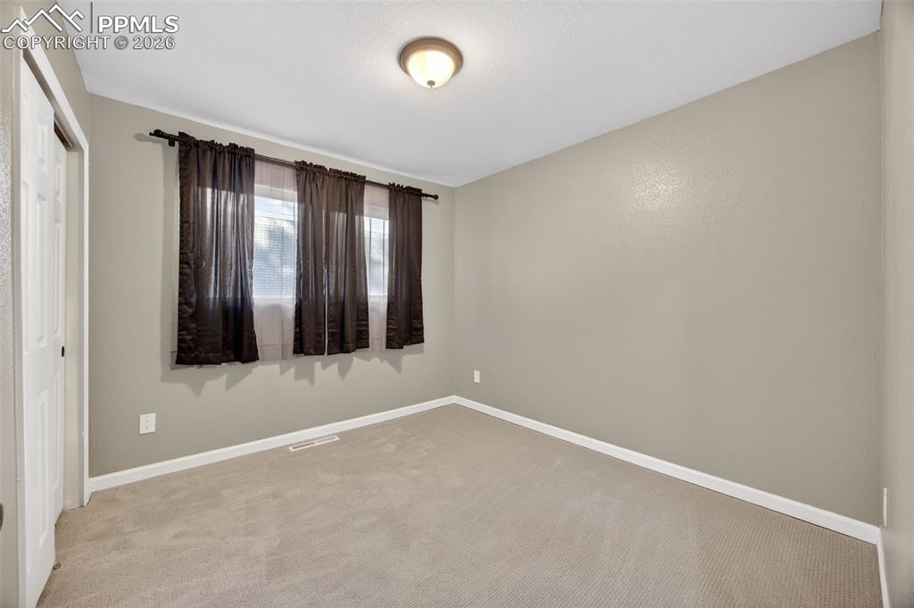 Image 19 of 50: Upstairs